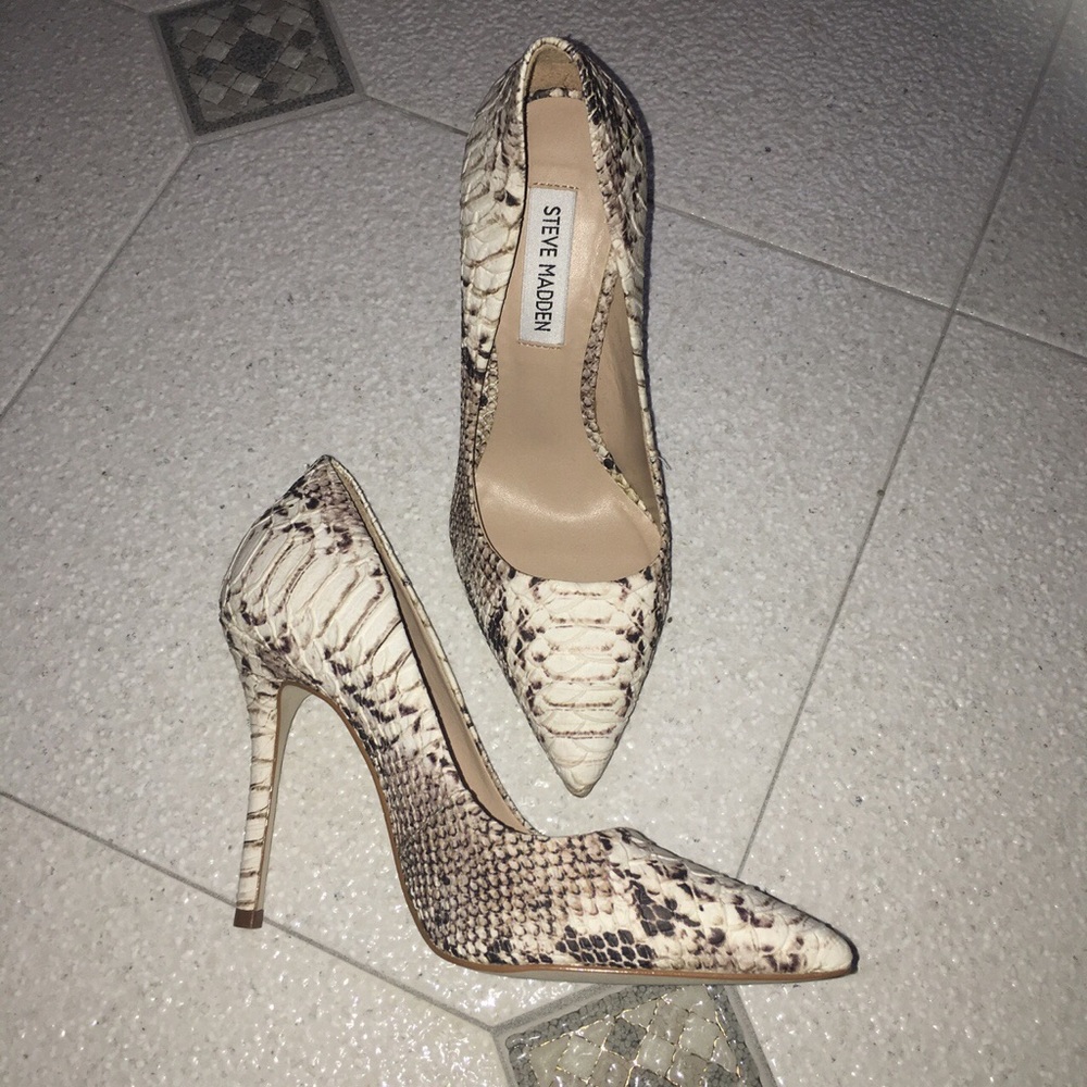 Sexy Steve Madden Python Snakeskin High Heels